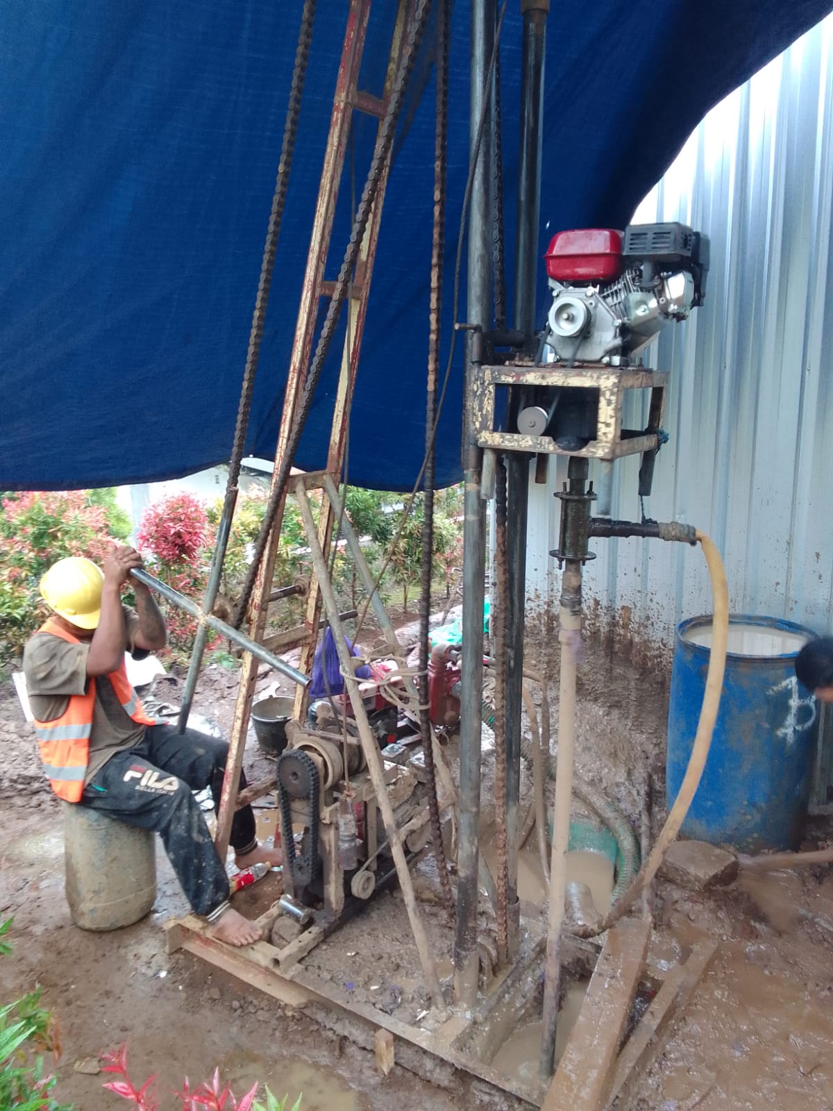 Jasa sumur bor dan service pompa air profesional CuciToren.com